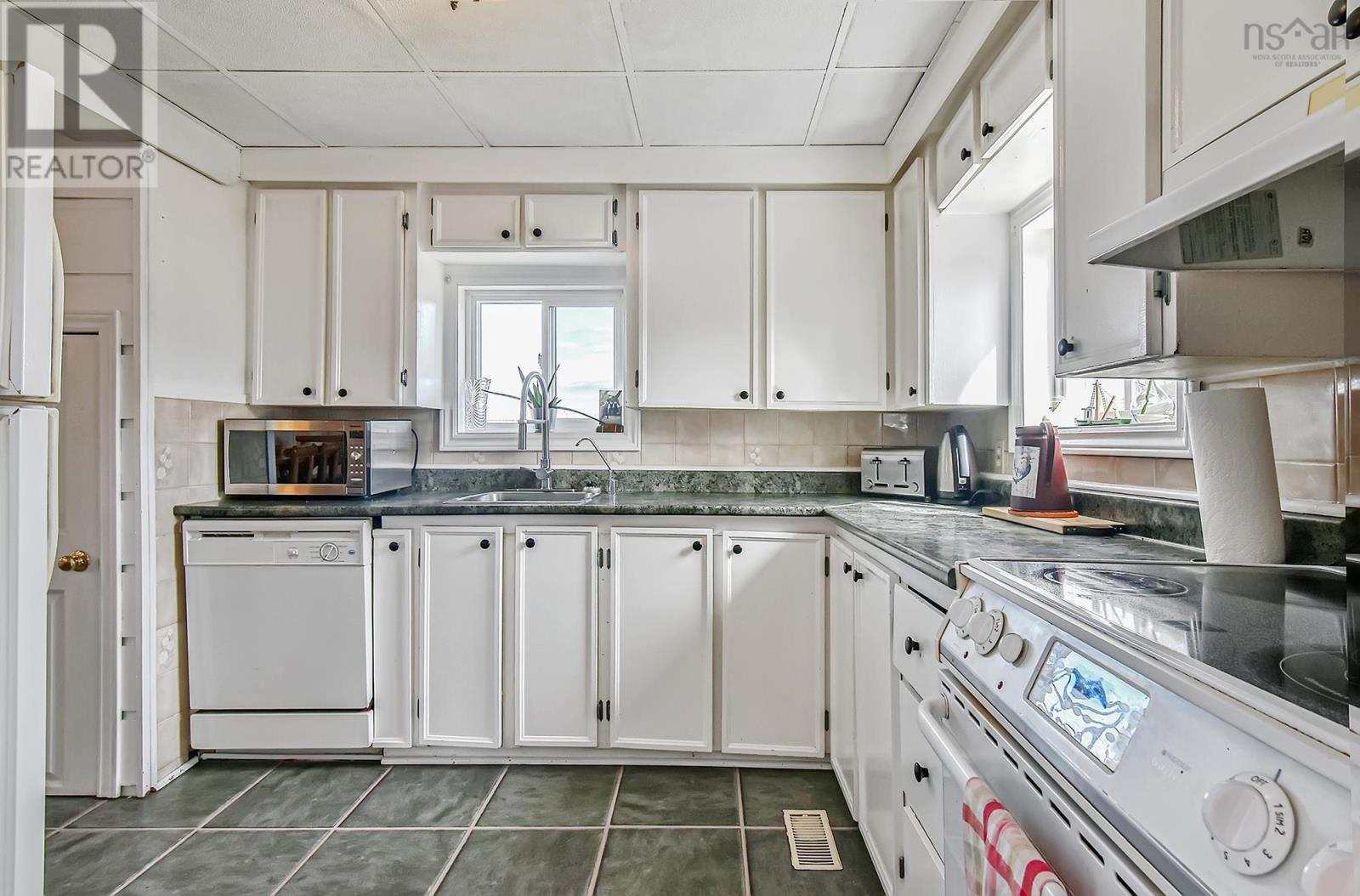 9 Johnson Avenue, West Chezzetcook, Nova Scotia  B0J 2L0 - Photo 8 - 202405758