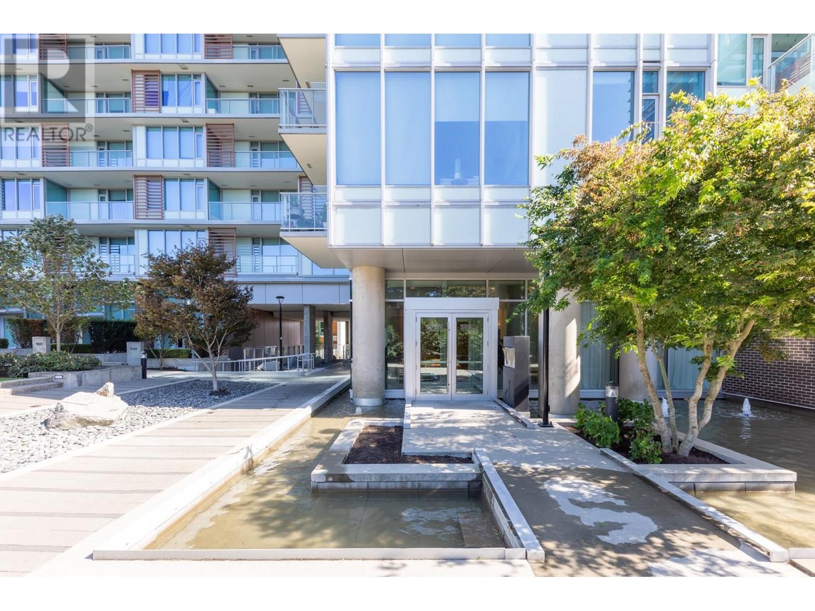 Listing Picture 2 of 20 : 2305 8131 NUNAVUT LANE, Vancouver / 溫哥華 - 魯藝地產 Yvonne Lu Group - MLS Medallion Club Member