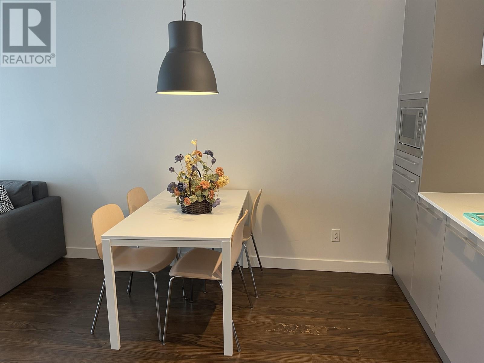 Listing Picture 5 of 20 : 2305 8131 NUNAVUT LANE, Vancouver / 溫哥華 - 魯藝地產 Yvonne Lu Group - MLS Medallion Club Member