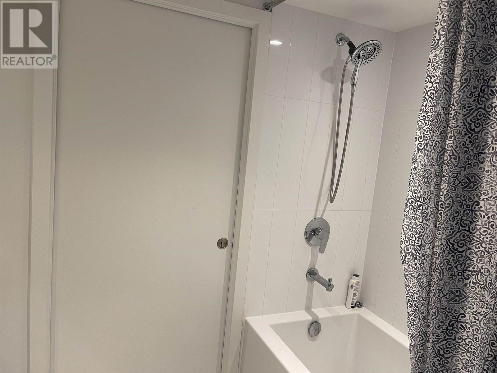 Listing Picture 11 of 20 : 2305 8131 NUNAVUT LANE, Vancouver / 溫哥華 - 魯藝地產 Yvonne Lu Group - MLS Medallion Club Member