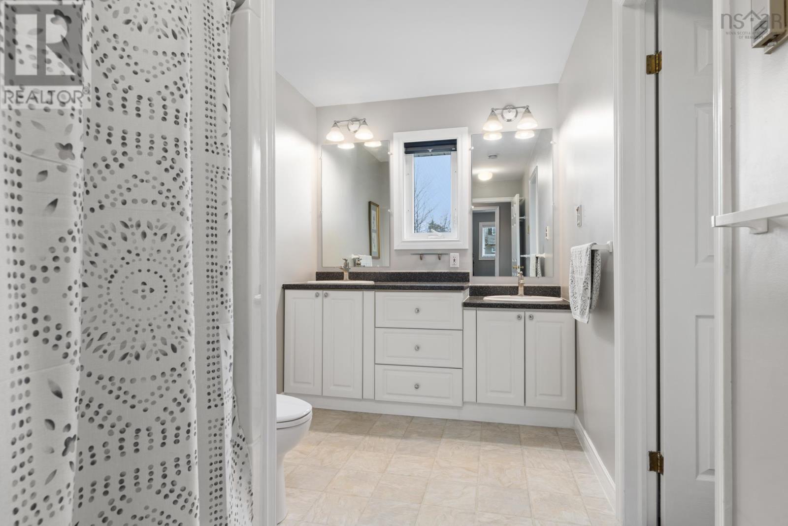 283 First Lake Drive, Sackville, Nova Scotia  B4C 3J9 - Photo 17 - 202405759