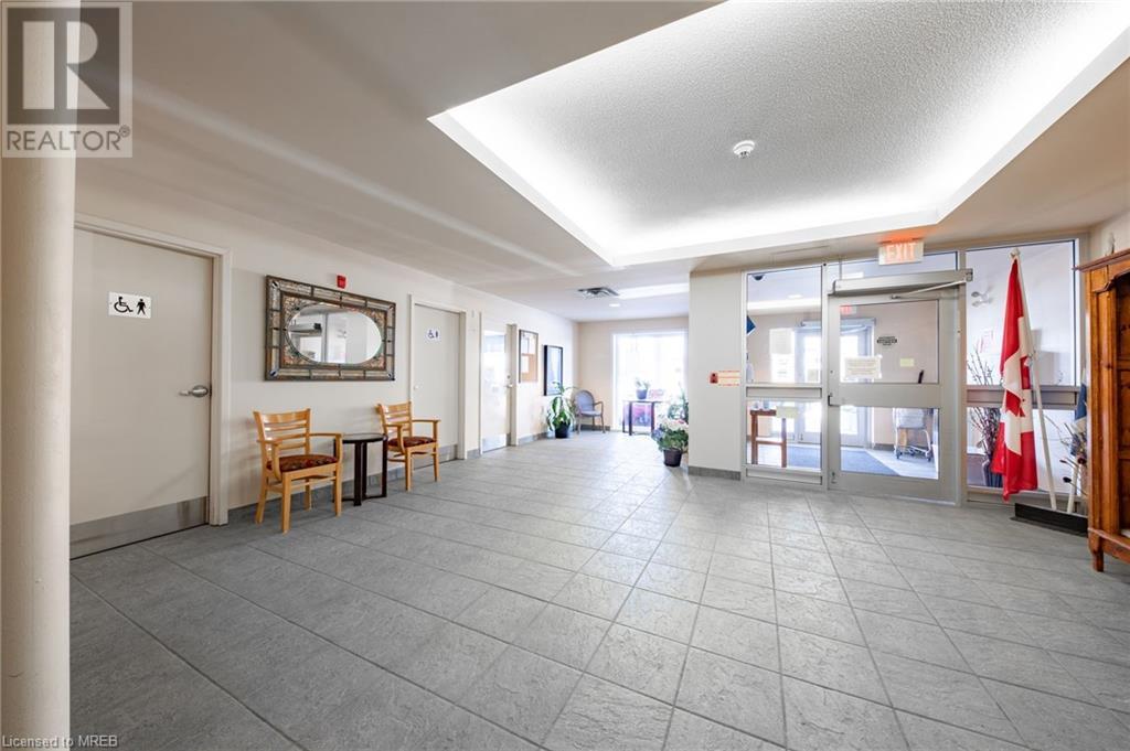 333 Lafontaine Road W Unit# 208, Tiny, Ontario  L9M 0H1 - Photo 37 - 40562941