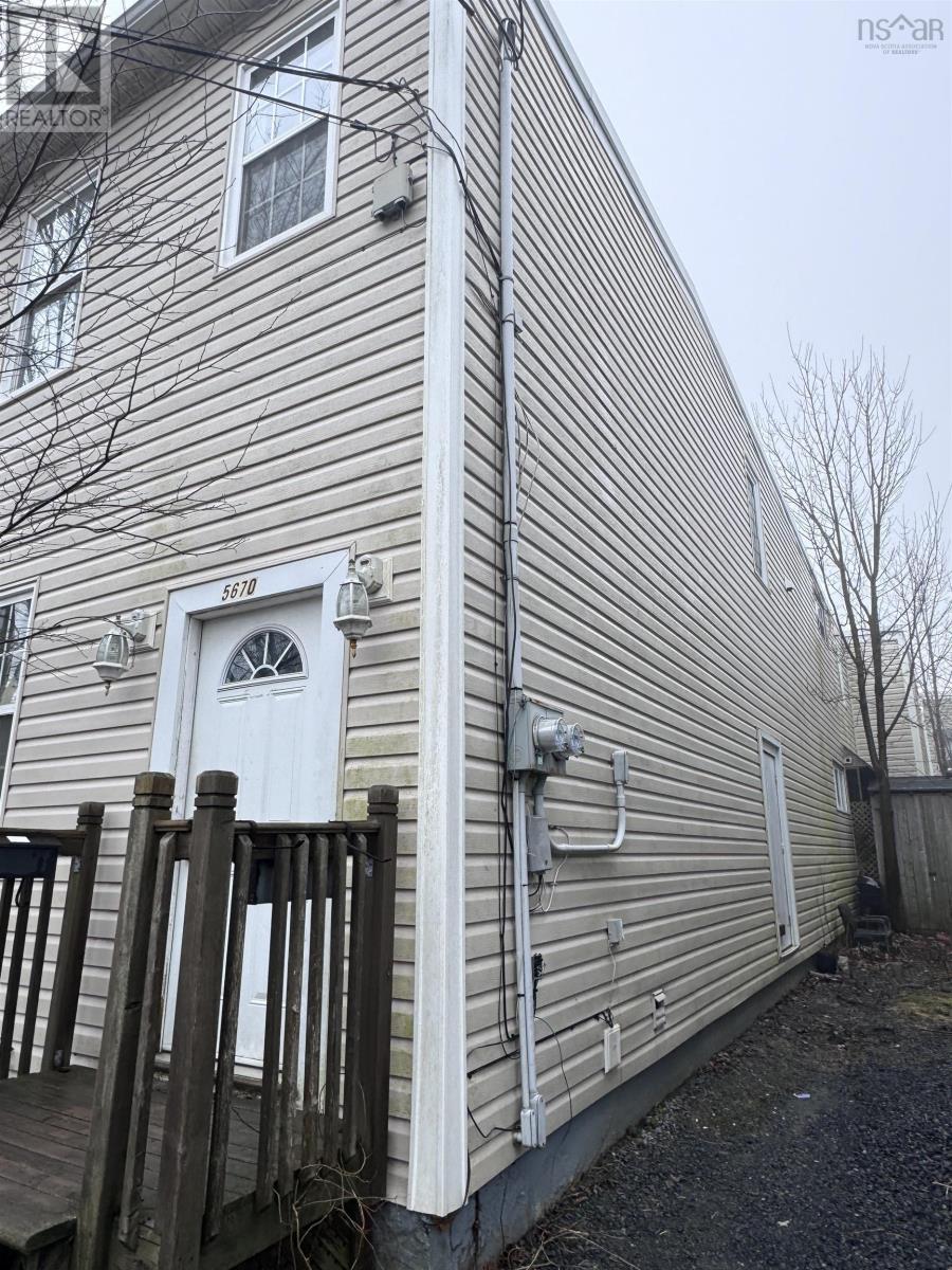 5670 Ontario Street, Halifax, Nova Scotia  B3K 3W8 - Photo 2 - 202405763