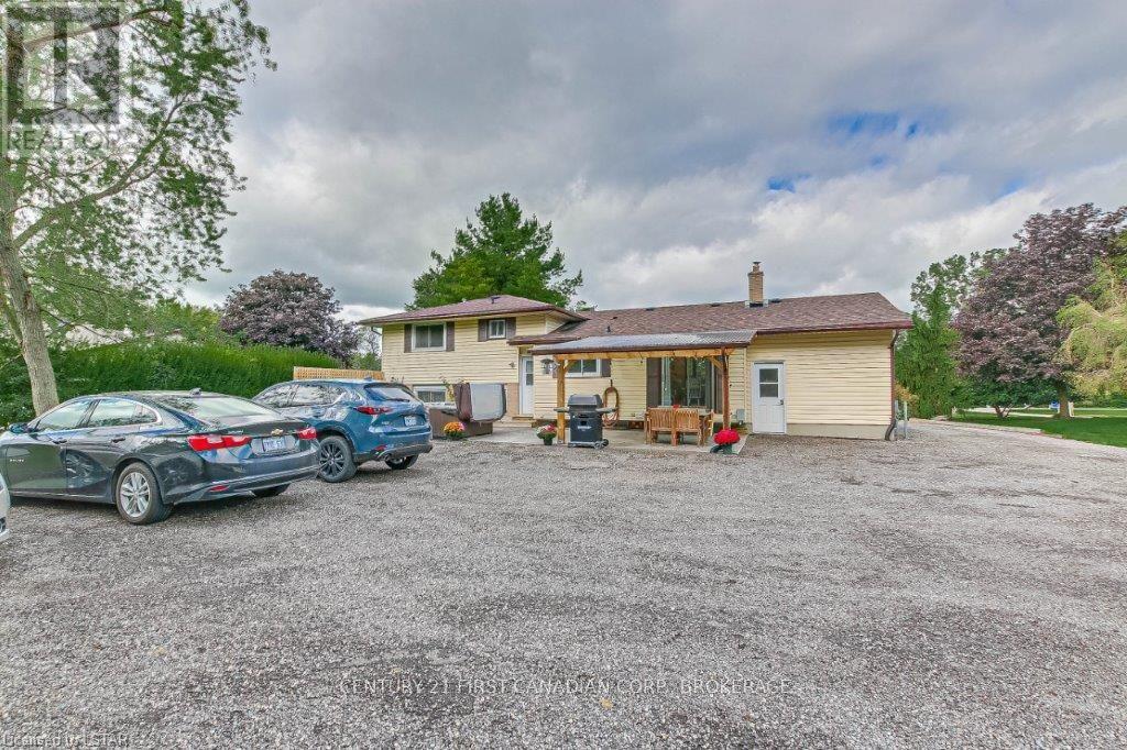 33374 Queen Street, North Middlesex, Ontario  N0M 1A0 - Photo 31 - X8185948