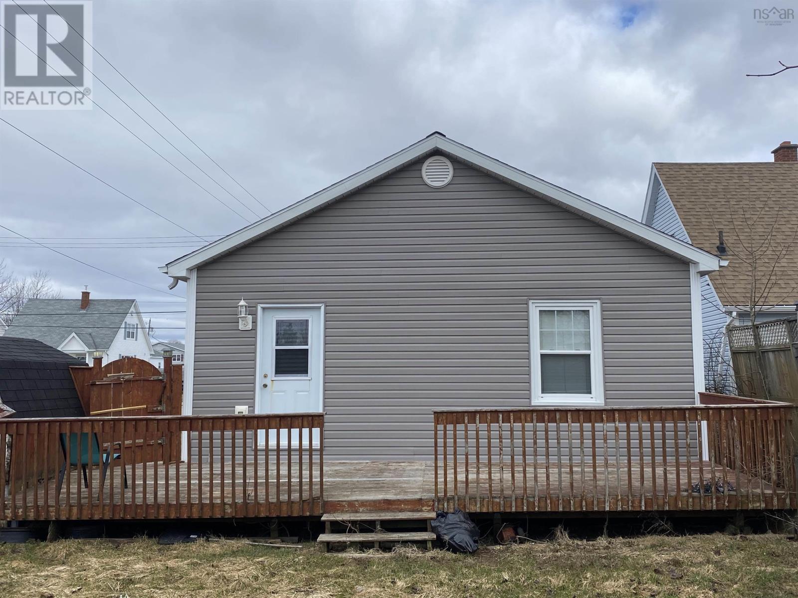 110 Lorne Street, Sydney, Nova Scotia  B1P 4H4 - Photo 5 - 202405783