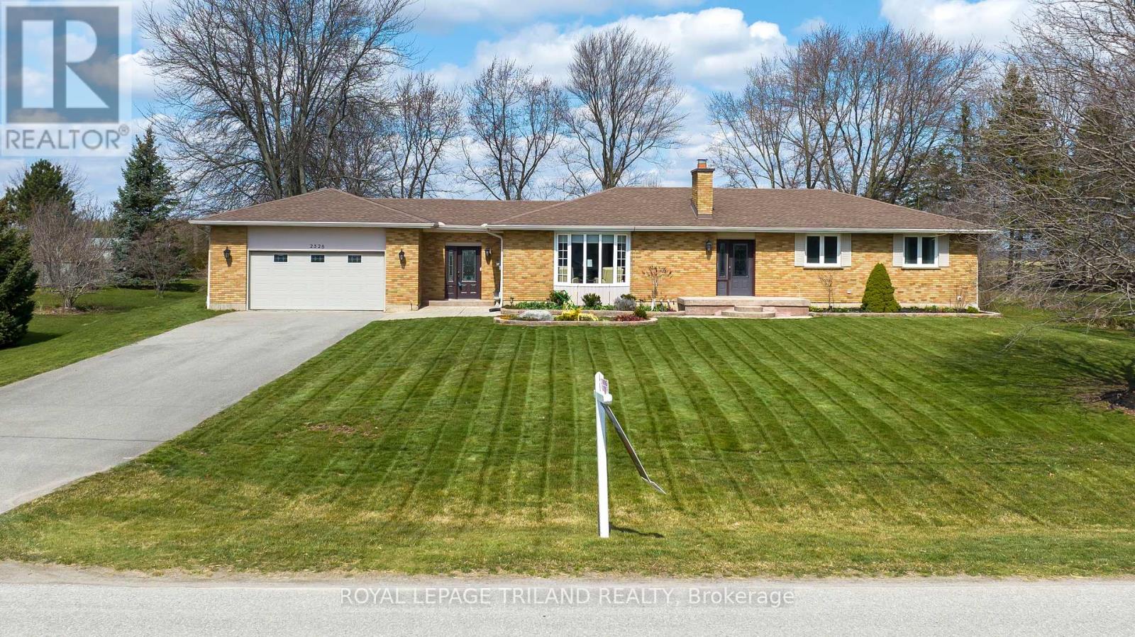 2328 MOSSLEY DRIVE, thames centre, Ontario