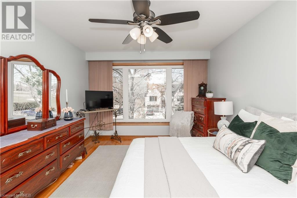954 Eighth Street, Mississauga, Ontario  L5E 1R5 - Photo 14 - 40564253