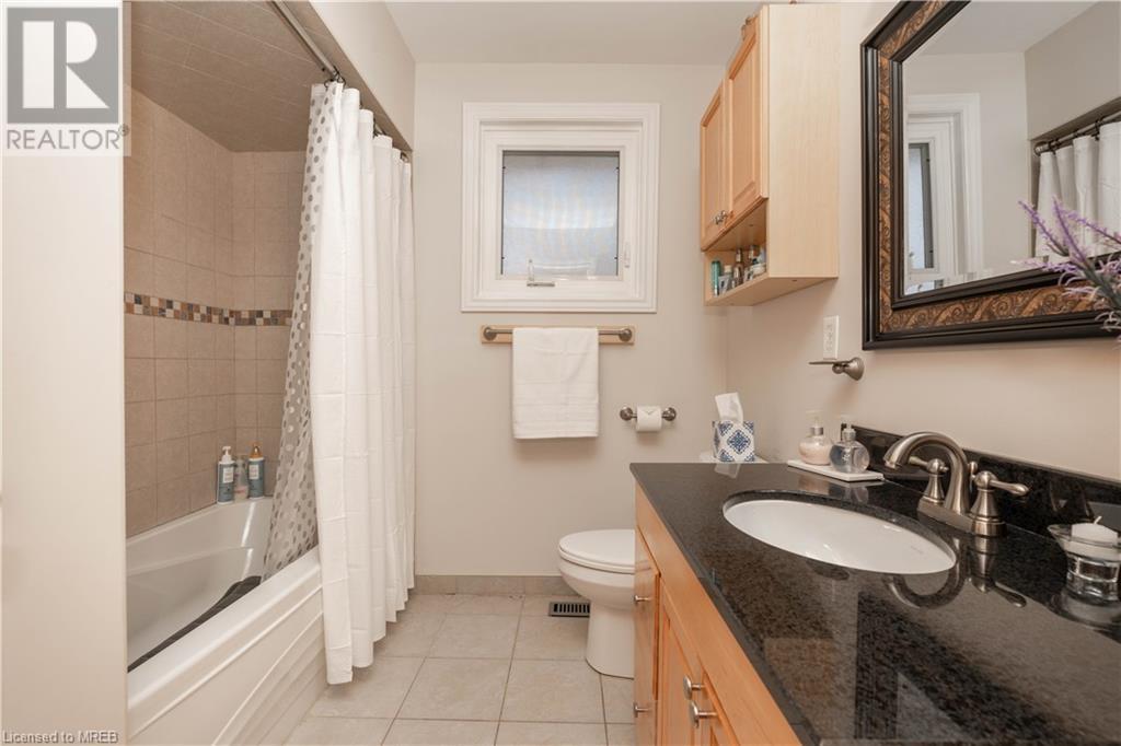 954 Eighth Street, Mississauga, Ontario  L5E 1R5 - Photo 21 - 40564253