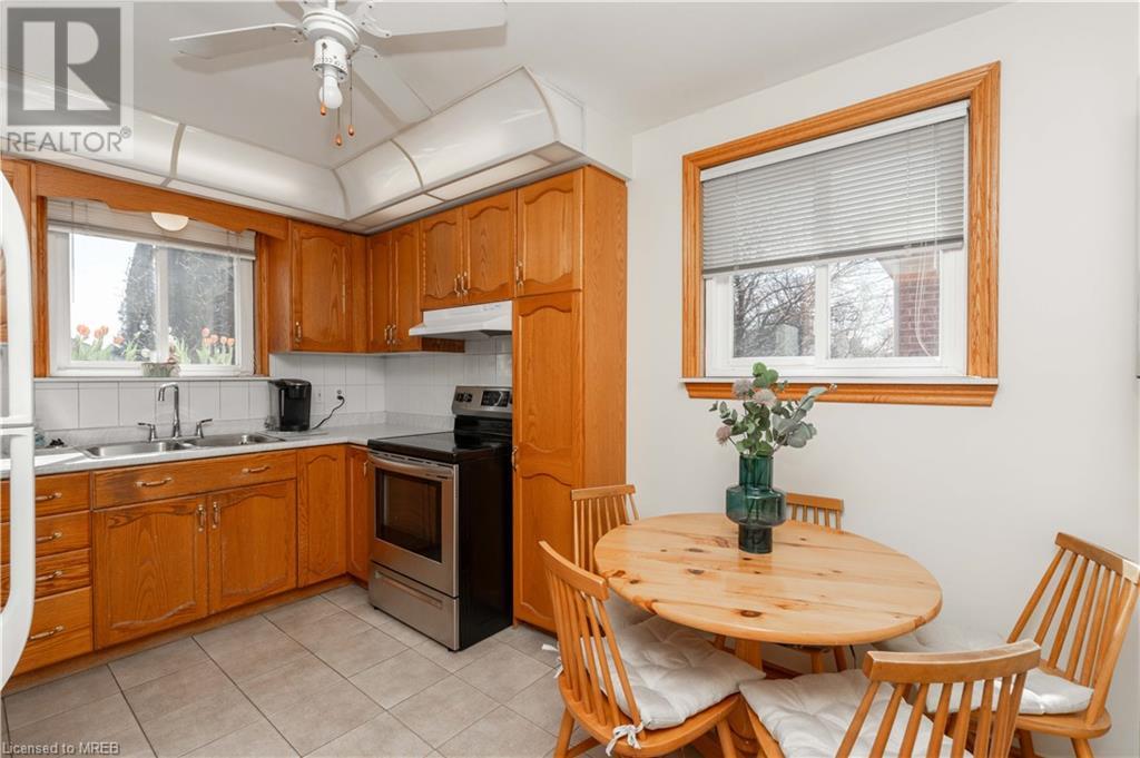 954 Eighth Street, Mississauga, Ontario  L5E 1R5 - Photo 7 - 40564253