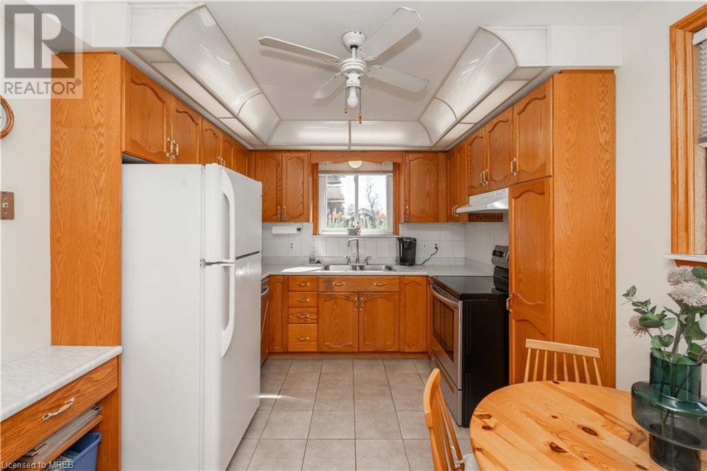 954 Eighth Street, Mississauga, Ontario  L5E 1R5 - Photo 8 - 40564253
