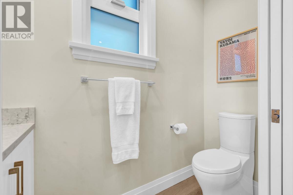 762 E 14th Avenue, Vancouver, British Columbia  V5T 2N4 - Photo 12 - R2864315