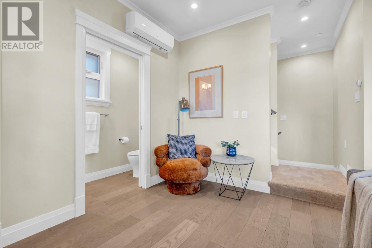 762 E 14th Avenue, Vancouver, British Columbia  V5T 2N4 - Photo 5 - R2864315