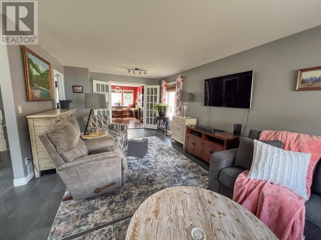 2520 Reid Crt, Merritt, British Columbia  V1K 1L7 - Photo 4 - 177504