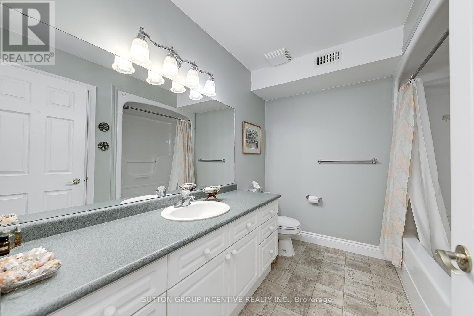 #10 -222 Steel St, Barrie, Ontario  L4M 2G9 - Photo 14 - S8187086