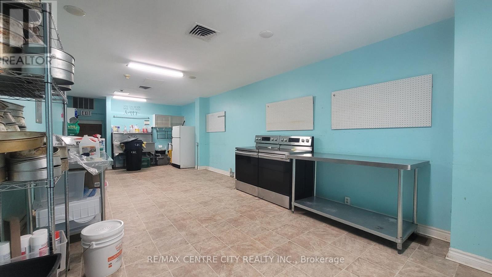 831 Talbot St, St. Thomas, Ontario  N5P 1B7 - Photo 6 - X8187092