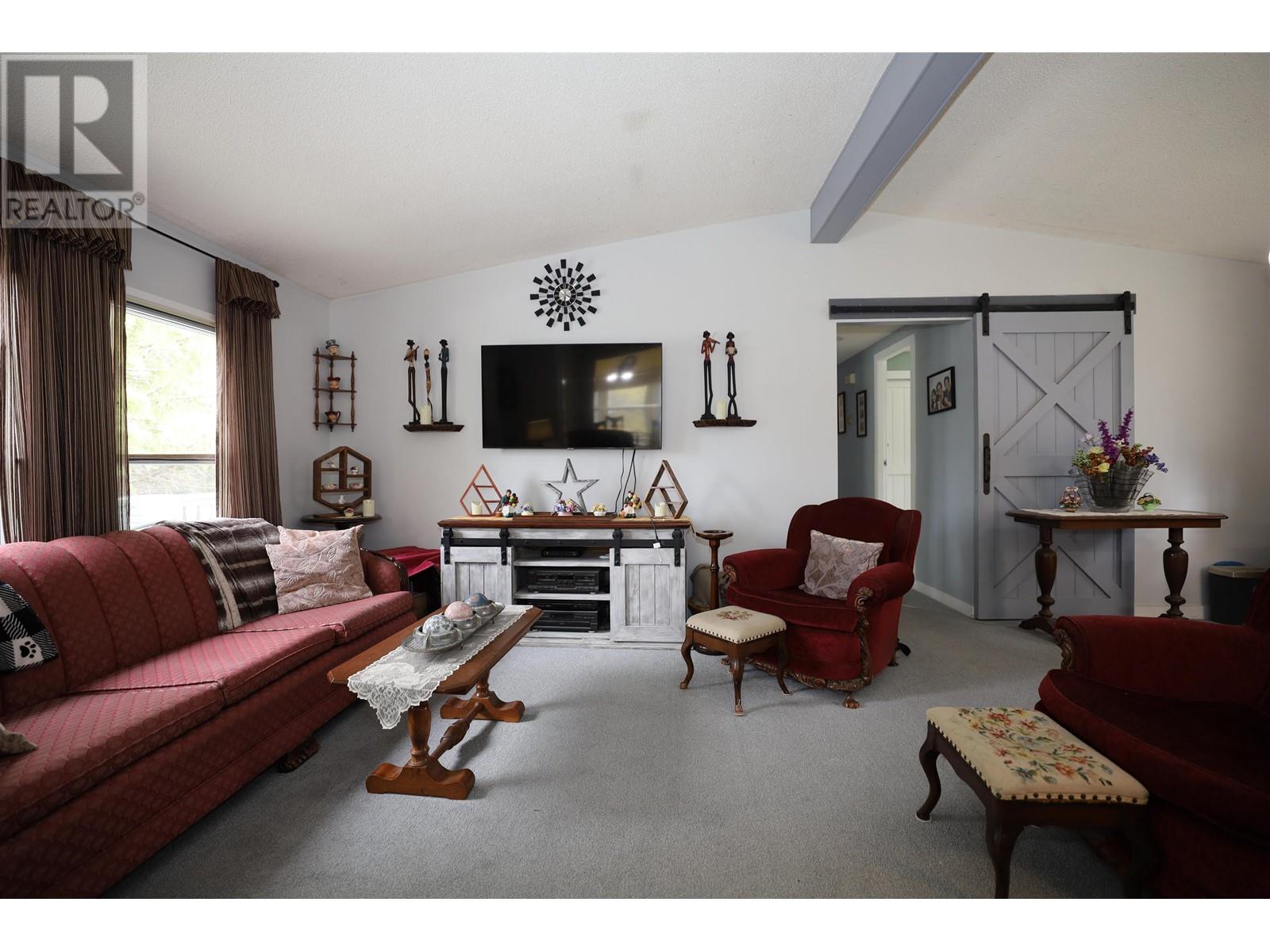 6146 S Gale Avenue, Sechelt, British Columbia  V0N 3A5 - Photo 18 - R2864429