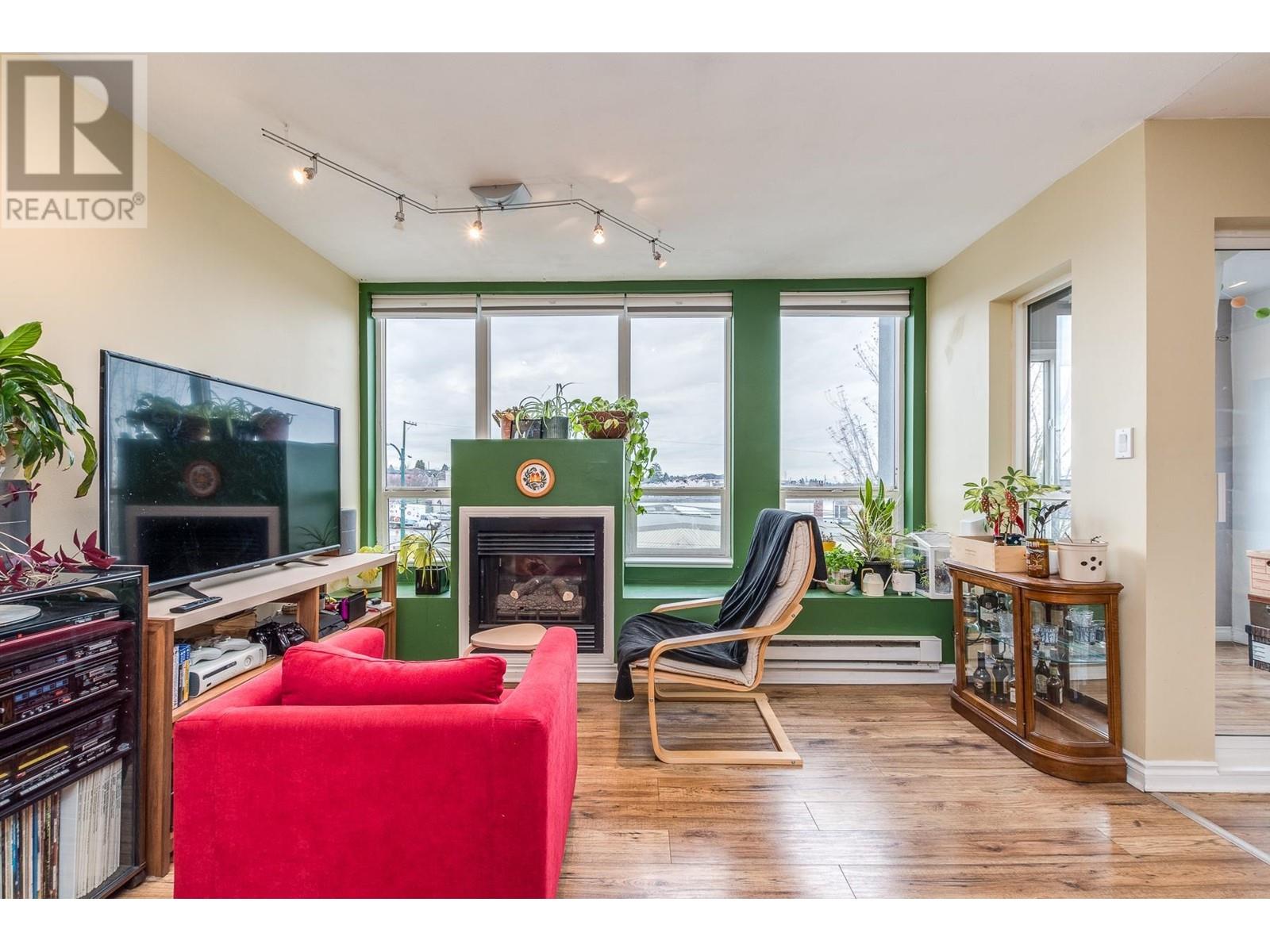 304 688 E 56 Avenue, Vancouver, British Columbia  V5X 1R7 - Photo 5 - R2864454
