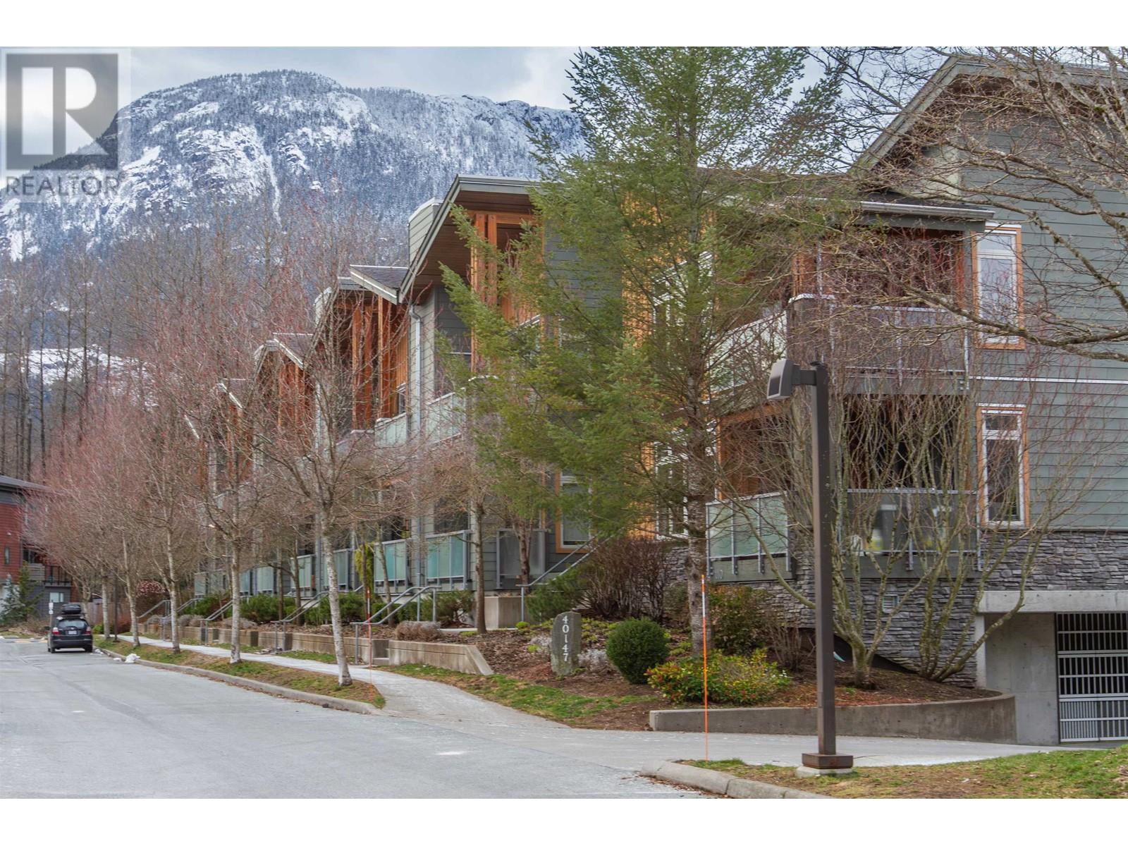 105 40147 Government Road, Squamish, British Columbia  V8B 0R6 - Photo 1 - R2864456