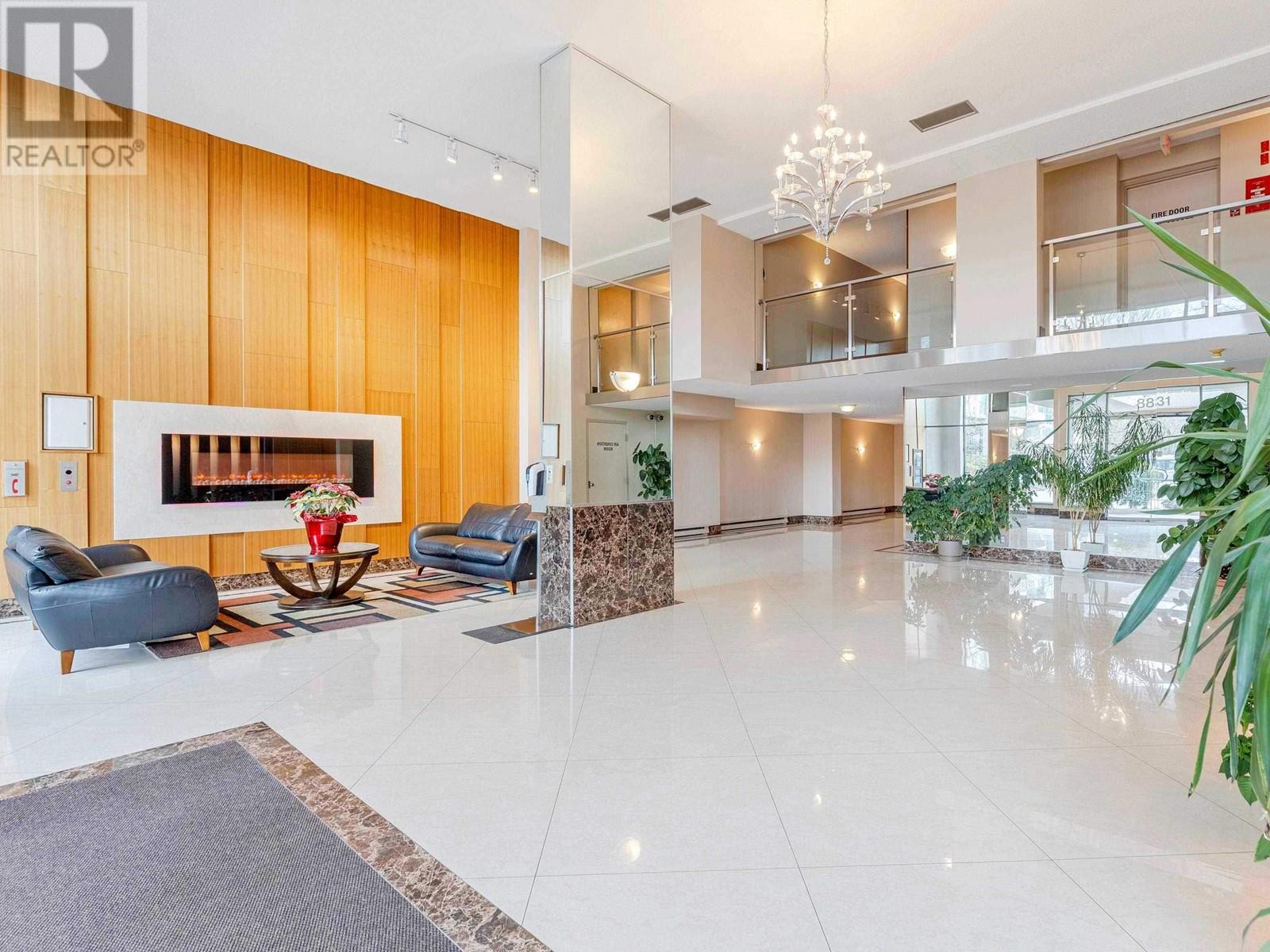 Listing Picture 2 of 17 : 1003 8831 LANSDOWNE ROAD, Richmond / 烈治文 - 魯藝地產 Yvonne Lu Group - MLS Medallion Club Member