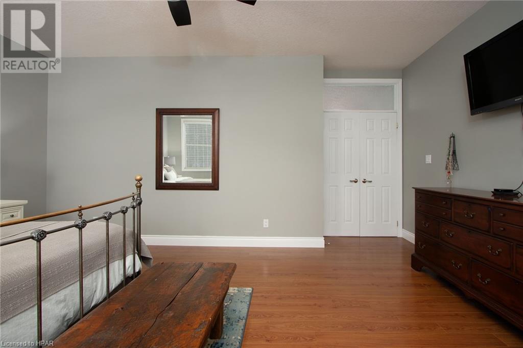 35 Burritt Street, Stratford, Ontario  N5A 4W6 - Photo 23 - 40563862