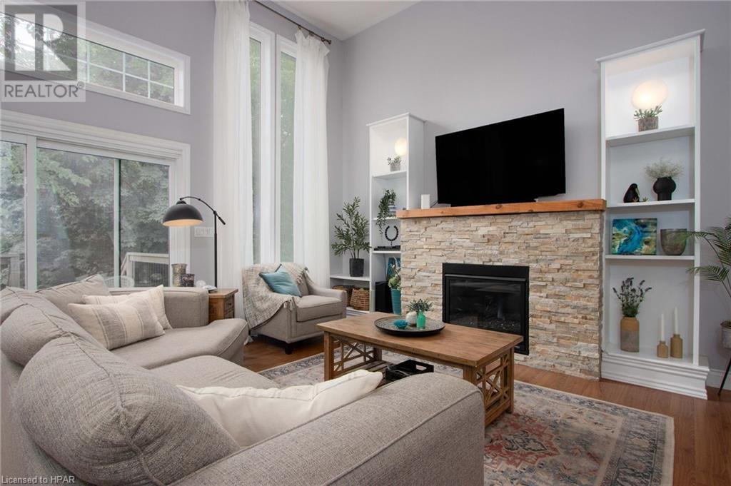 35 Burritt Street, Stratford, Ontario  N5A 4W6 - Photo 11 - 40563862