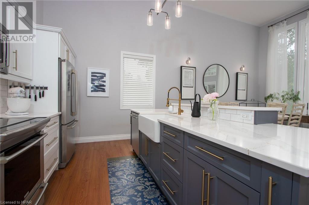 35 Burritt Street, Stratford, Ontario  N5A 4W6 - Photo 16 - 40563862