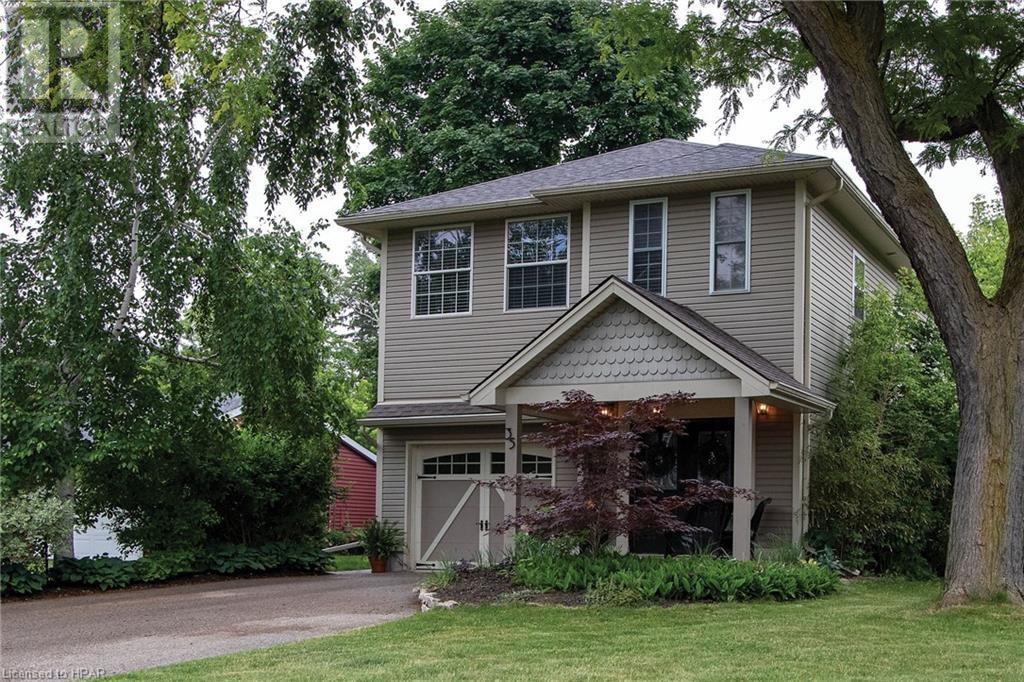 35 Burritt Street, Stratford, Ontario  N5A 4W6 - Photo 2 - 40563862