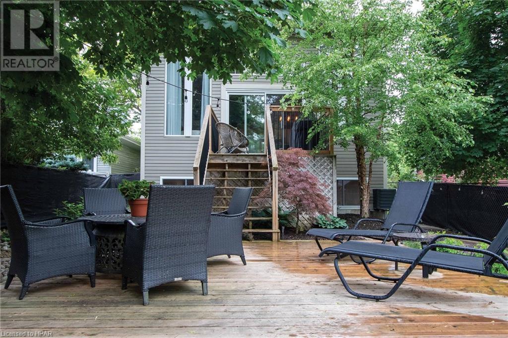 35 Burritt Street, Stratford, Ontario  N5A 4W6 - Photo 37 - 40563862