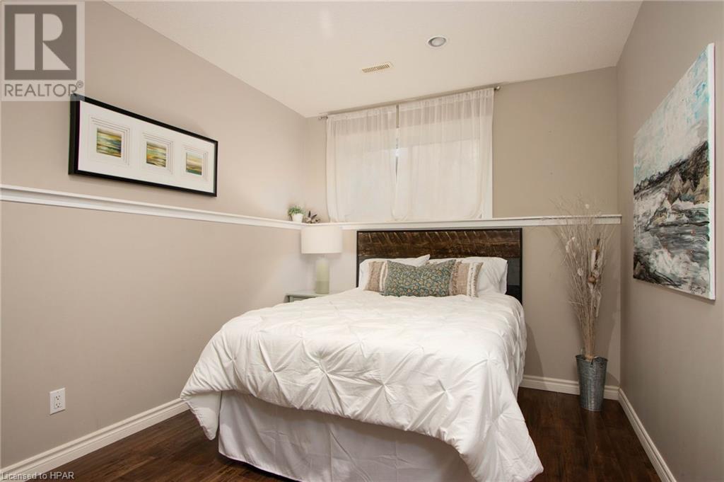 35 Burritt Street, Stratford, Ontario  N5A 4W6 - Photo 29 - 40563862