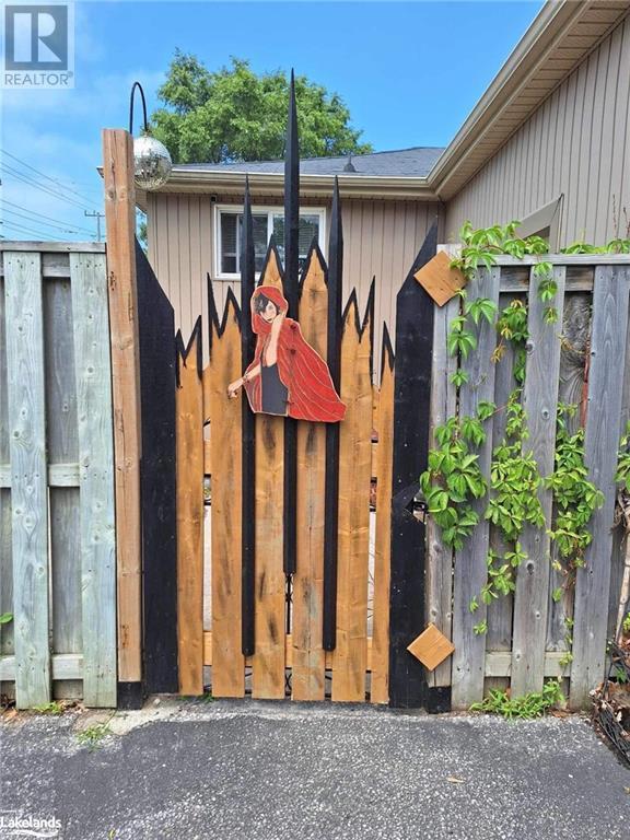 653 River Road W, Wasaga Beach, Ontario  L9Z 2P2 - Photo 8 - 40537230