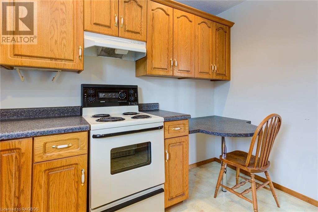 12 6th Street Close, Hanover, Ontario  N4N 3S1 - Photo 11 - 40556454