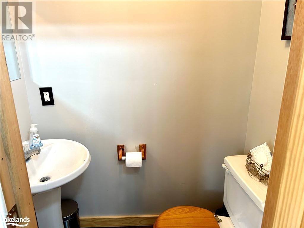 96 Hunts Road, Huntsville, Ontario  P1H 2J4 - Photo 13 - 40563798