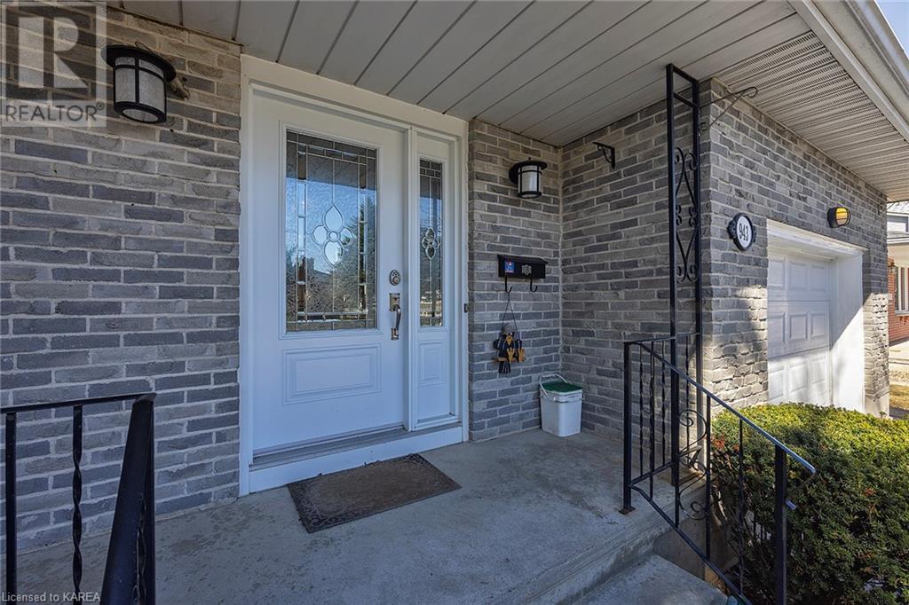 943 Pembridge Crescent, Kingston, Ontario  K7M 6C6 - Photo 4 - 40563418