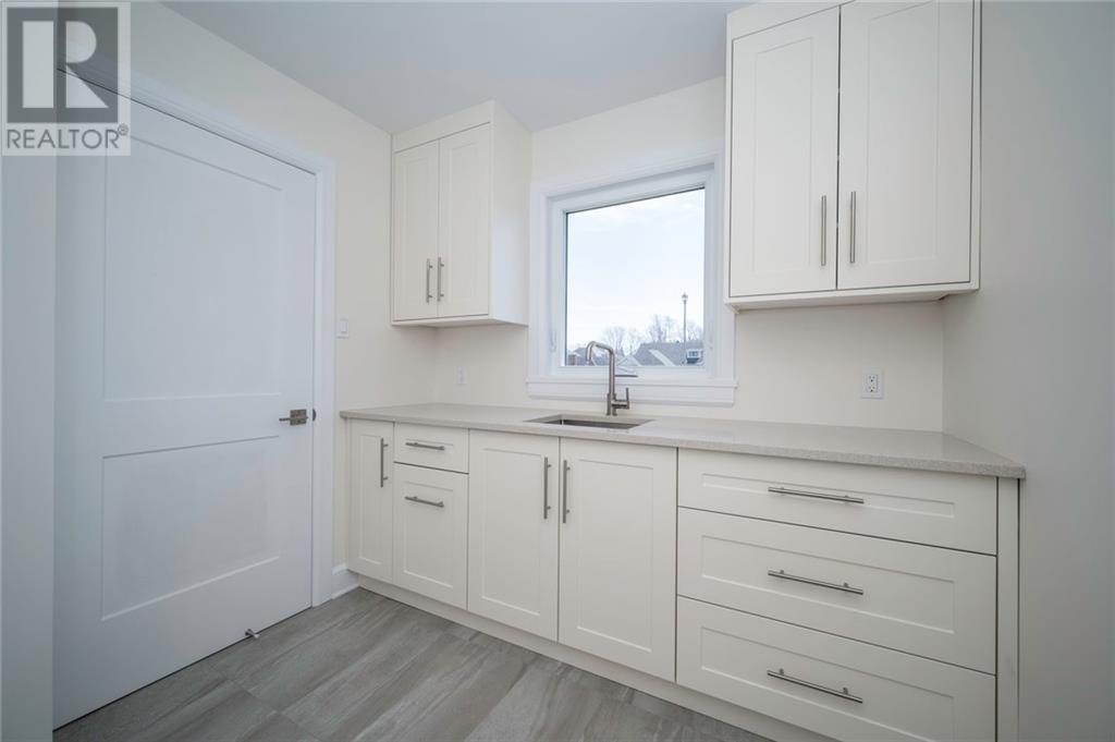 1233 Wesburke Avenue, Cornwall, Ontario  K6J 5V3 - Photo 15 - 1352372