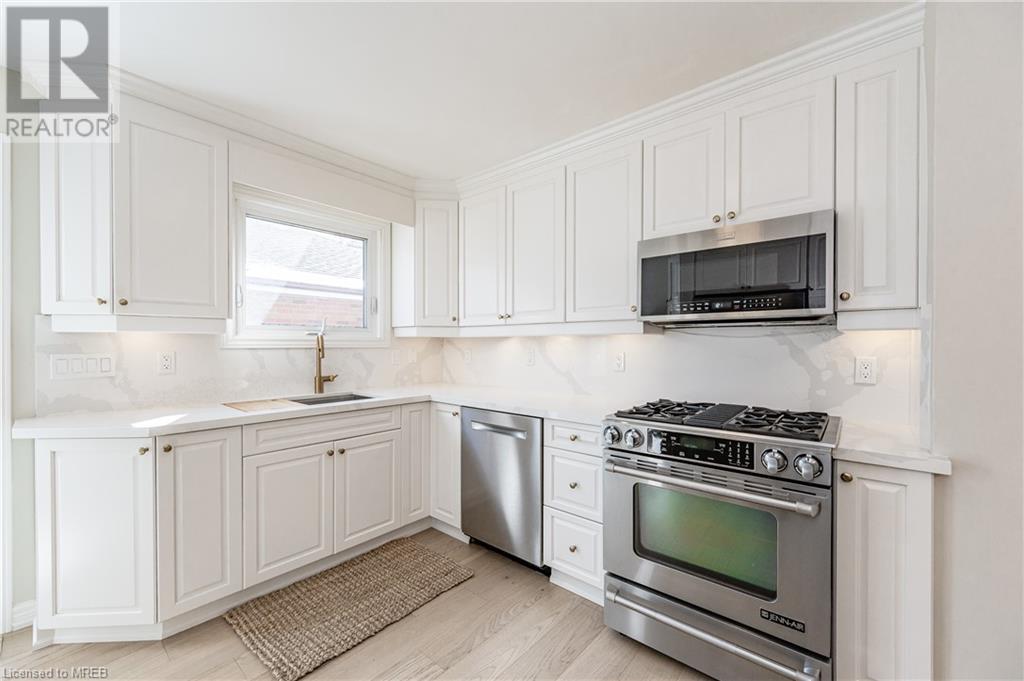 1600 Hobbs Crescent, Mississauga, Ontario  L5J 3R9 - Photo 5 - 40552883