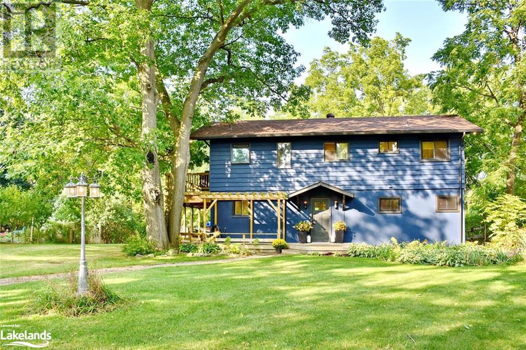 <h3>$999,900</h3><p>118 Wards Road, The Blue Mountains, Ontario</p>