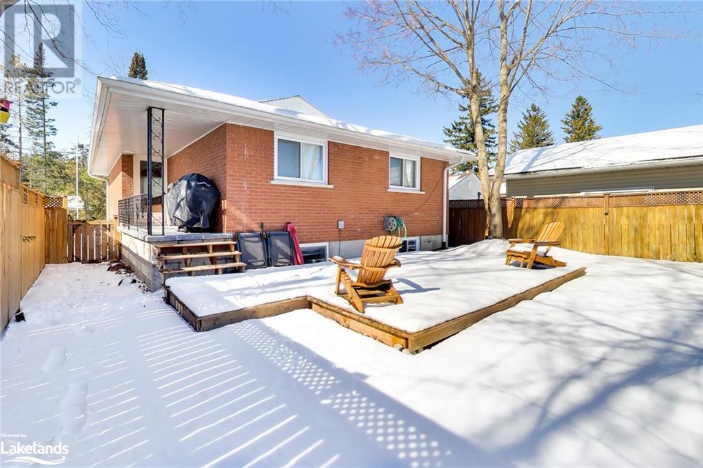 25 70th Street N, Wasaga Beach, Ontario  L9Z 1T6 - Photo 3 - 40549239