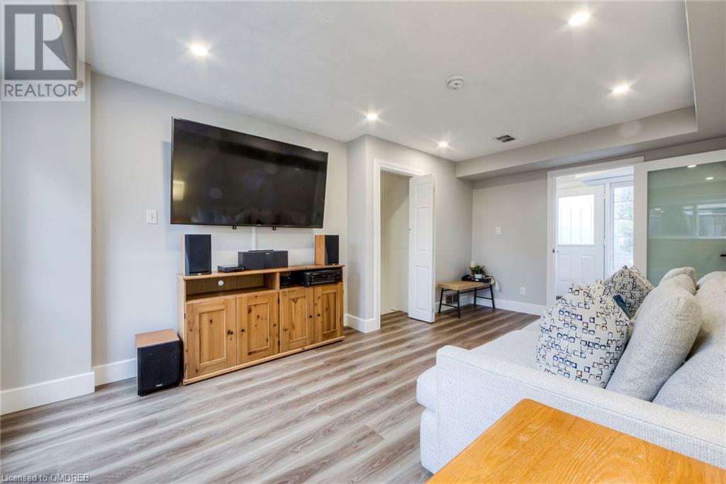 351 Strathcona Drive, Burlington, Ontario  L7L 2E4 - Photo 28 - 40564715