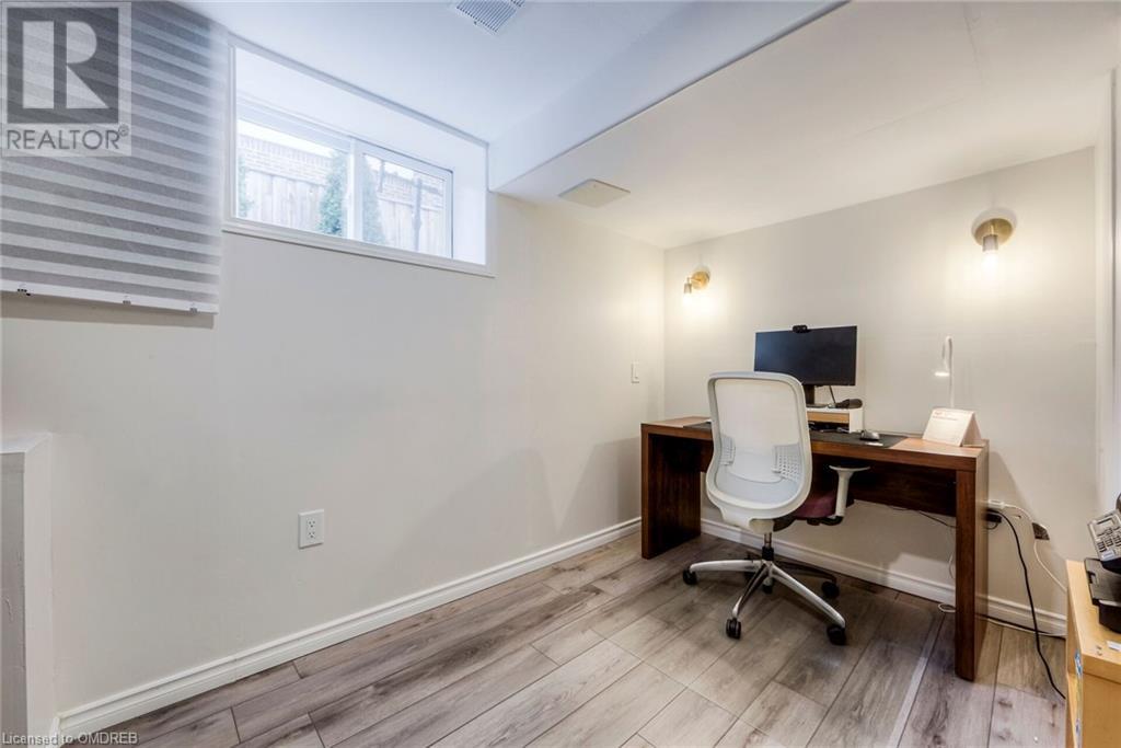 351 Strathcona Drive, Burlington, Ontario  L7L 2E4 - Photo 30 - 40564715