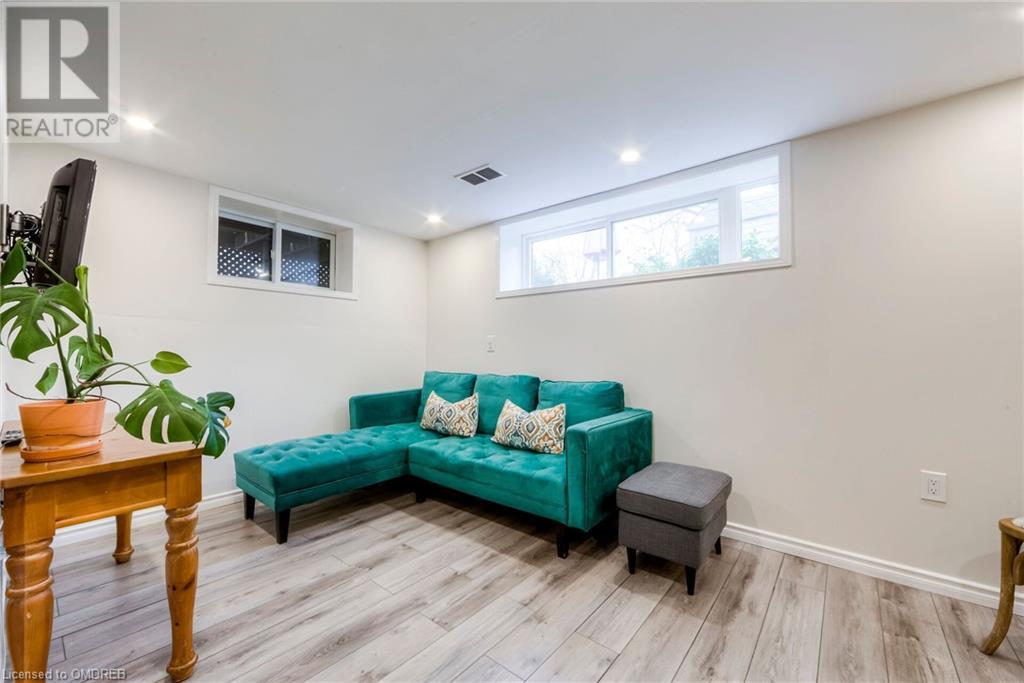 351 Strathcona Drive, Burlington, Ontario  L7L 2E4 - Photo 32 - 40564715