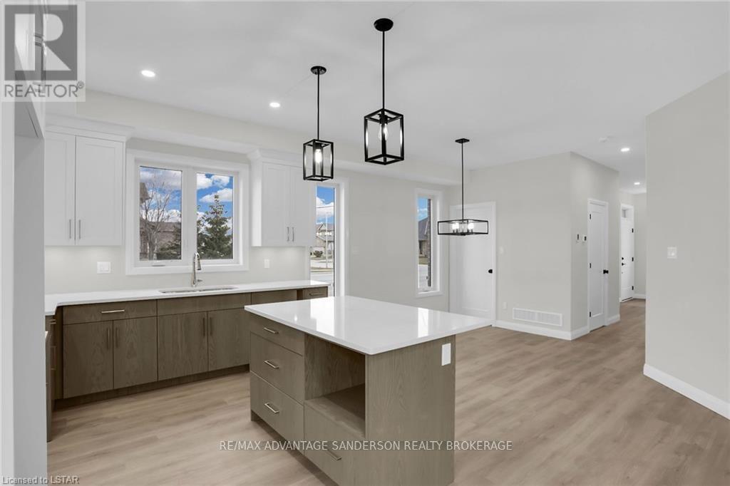 #114 -93 Stonefield Lane, Middlesex Centre, Ontario  N0M 2A0 - Photo 11 - X8189652