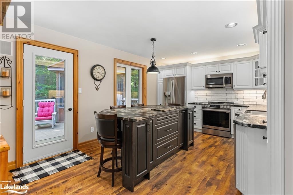 90 Candytown Lane, Port Sydney, Ontario  P0B 1L0 - Photo 14 - 40564495