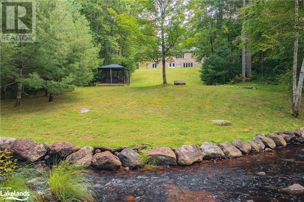 90 Candytown Lane, Port Sydney, Ontario  P0B 1L0 - Photo 5 - 40564495