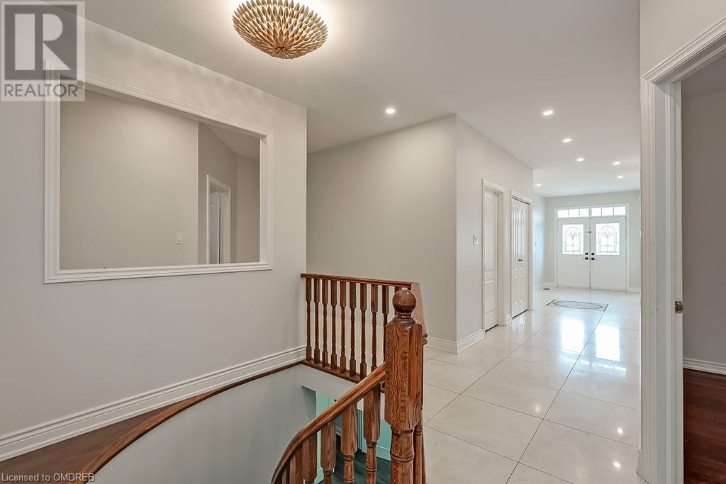 2596 North Ridge Trail, Oakville, Ontario  L6H 7L5 - Photo 12 - 40564077