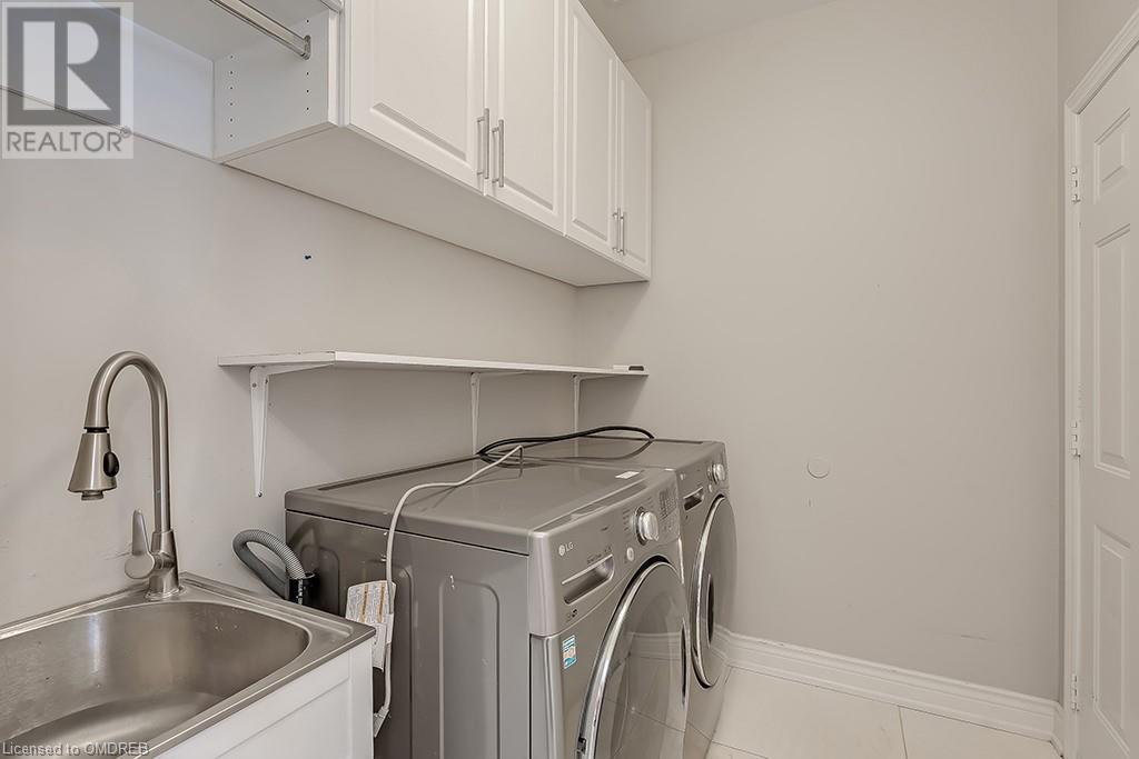 2596 North Ridge Trail, Oakville, Ontario  L6H 7L5 - Photo 13 - 40564077