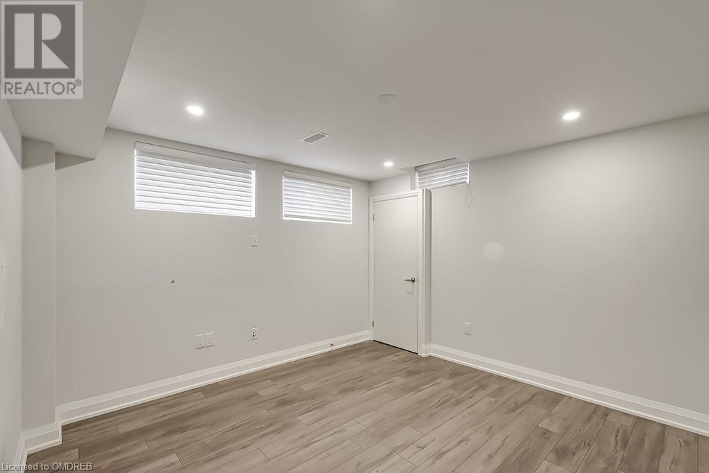 2596 North Ridge Trail, Oakville, Ontario  L6H 7L5 - Photo 23 - 40564077