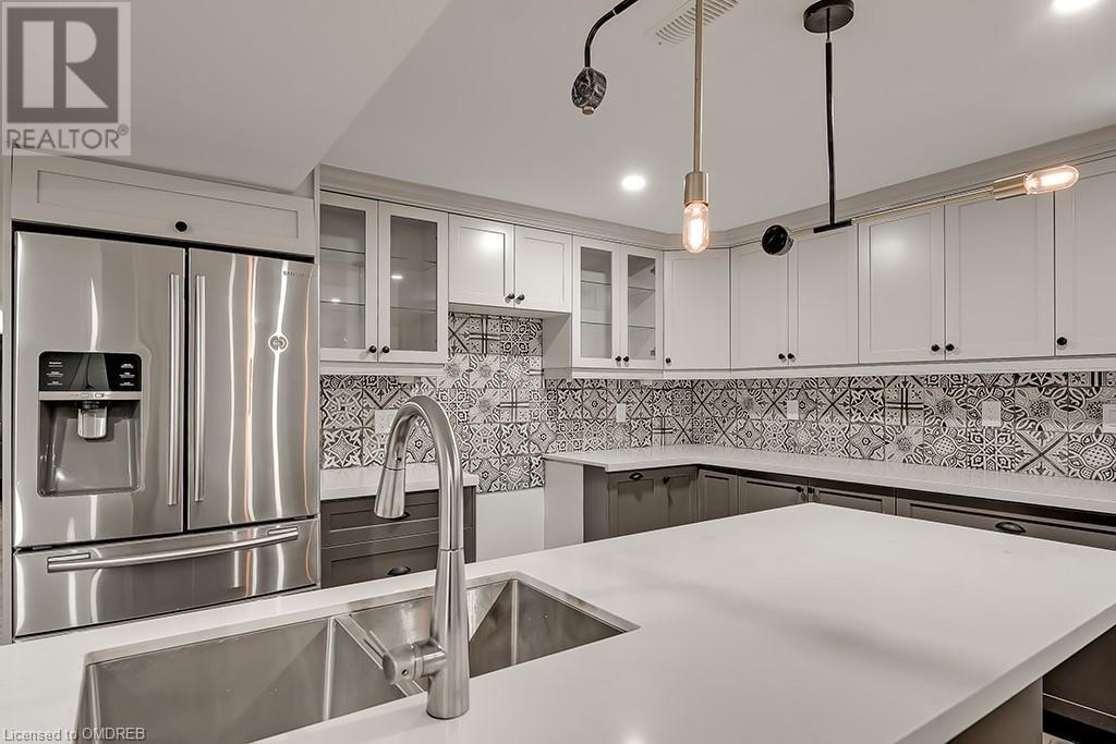 2596 North Ridge Trail, Oakville, Ontario  L6H 7L5 - Photo 35 - 40564077