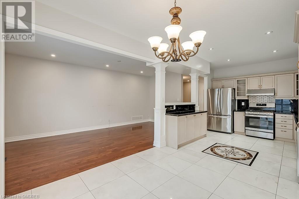 2596 North Ridge Trail, Oakville, Ontario  L6H 7L5 - Photo 7 - 40564077