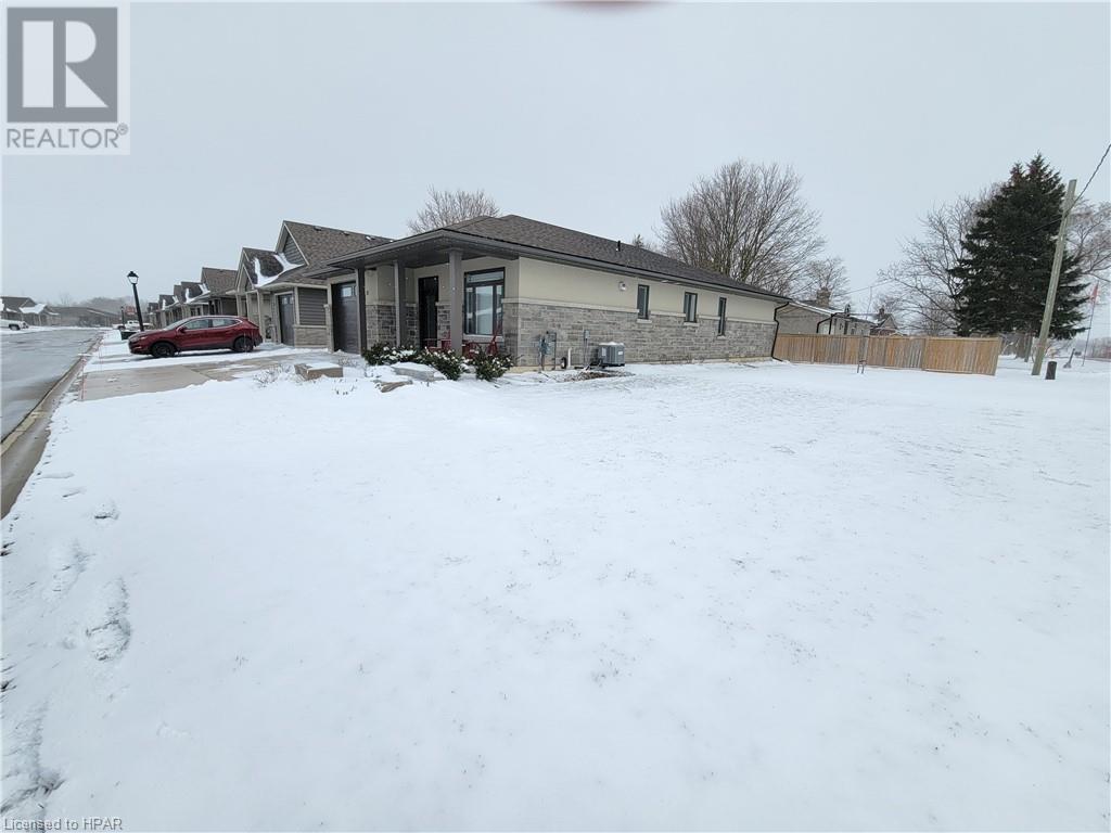 21 Upper Thames Lane Unit# 25, Mitchell, Ontario  N0K 1N0 - Photo 32 - 40560633