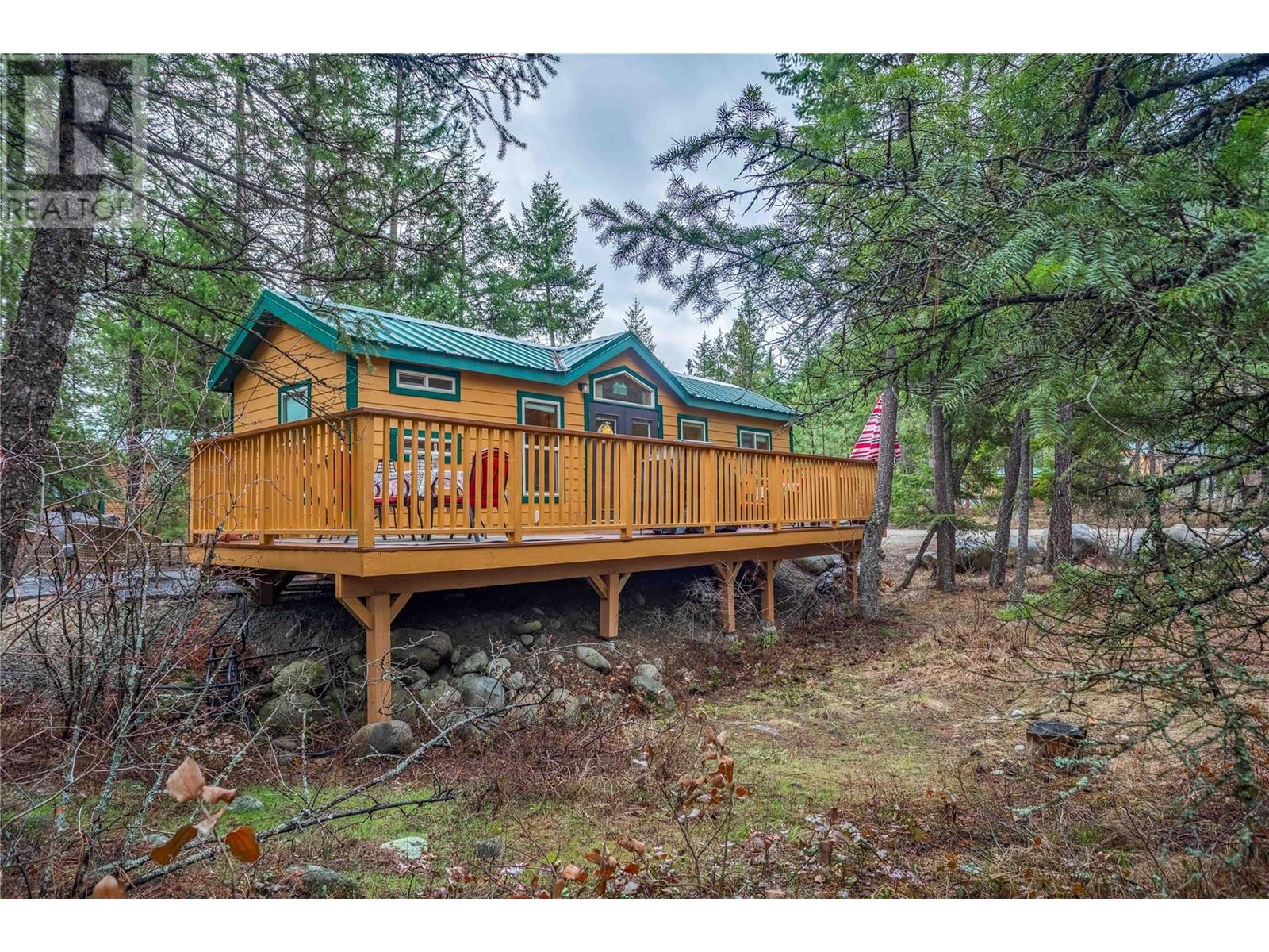 4835 Paradise Valley Drive 10, Peachland 